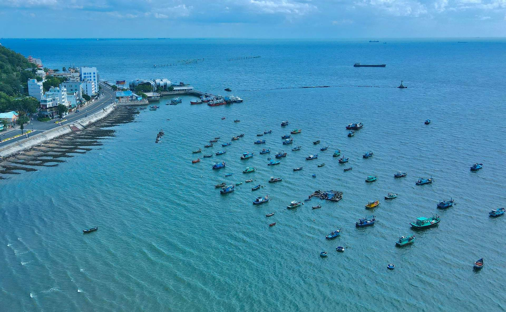 Bỏ túi một số lưu ý khi đến bãi biển Thùy Vân để có những trải nghiệm tuyệt vời 
