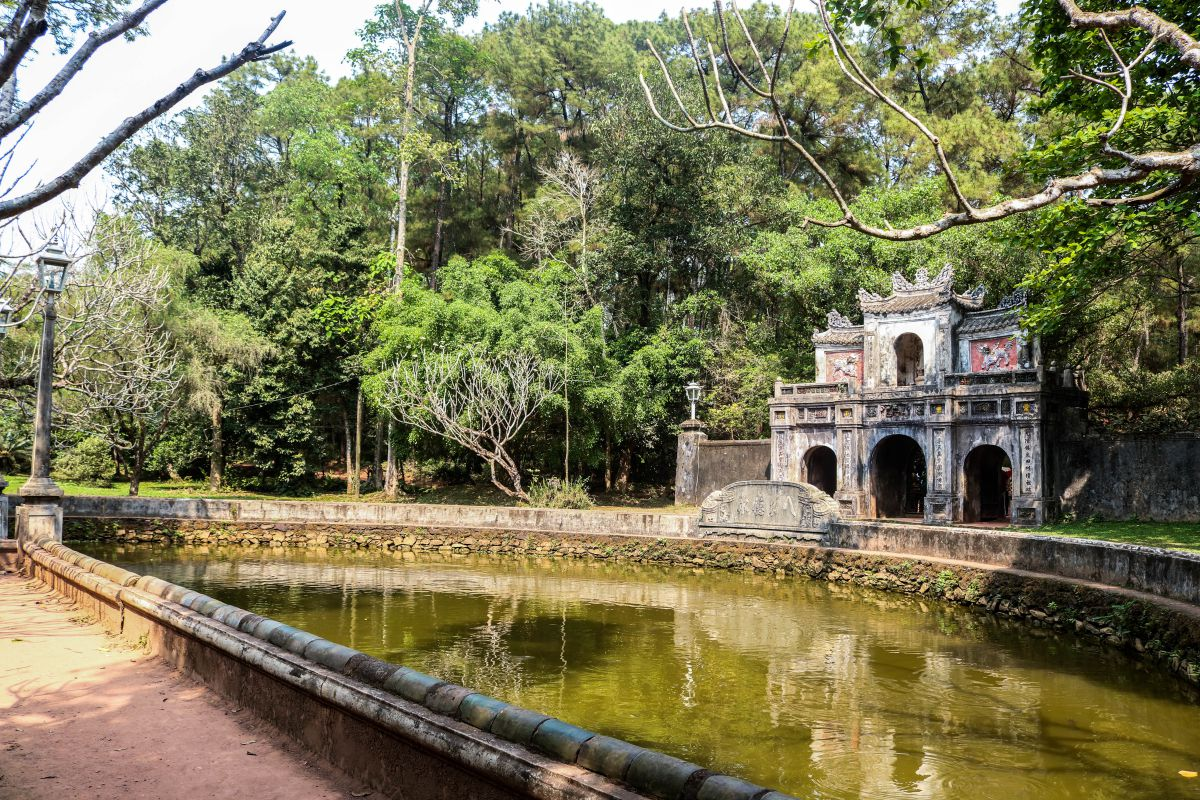 Chùa Từ Hiếu cổ kính