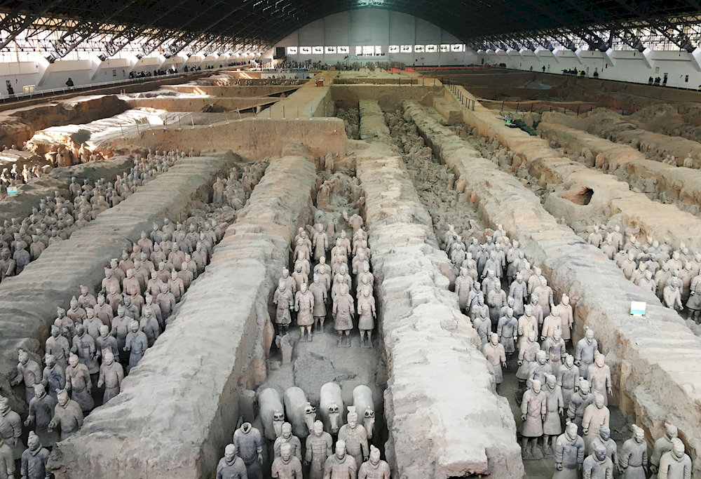 The Terracotta Army guarding Emperor Qin’s tomb stands as an immortal symbol of ancient Chinese civilization 