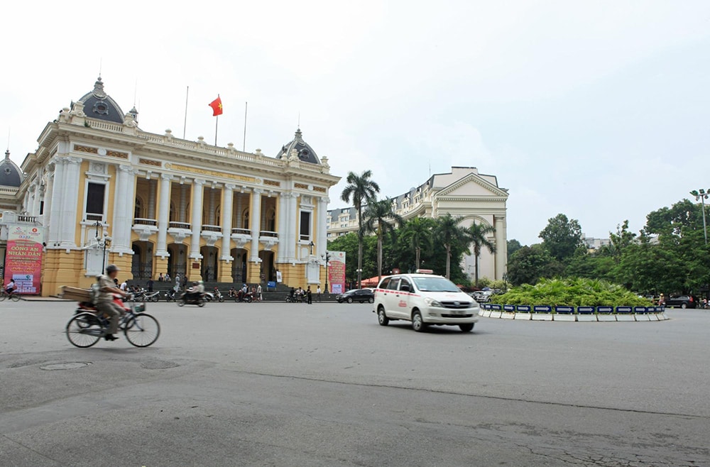 Noi Bai Airport to Hanoi Old Quarter: Distance & 4 Best Transport Options