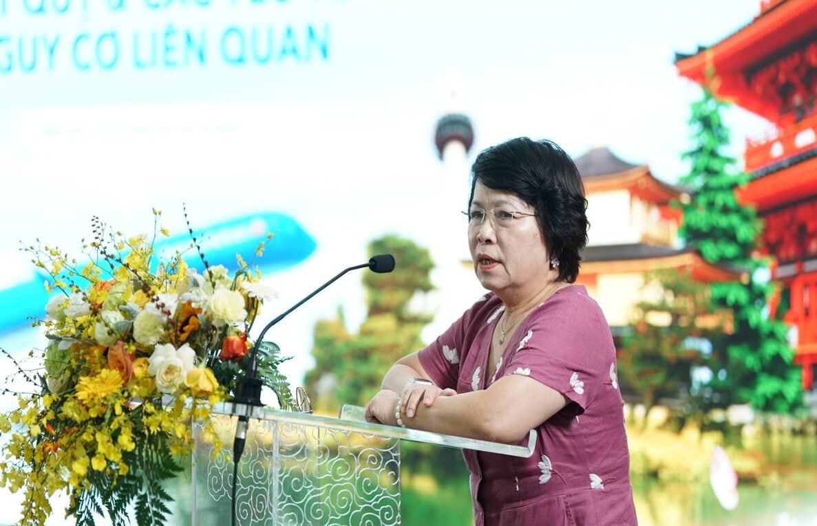 Hội thảo sức khỏe chuyên đề bệnh đột quỵ dành riêng cho CBNV VNA