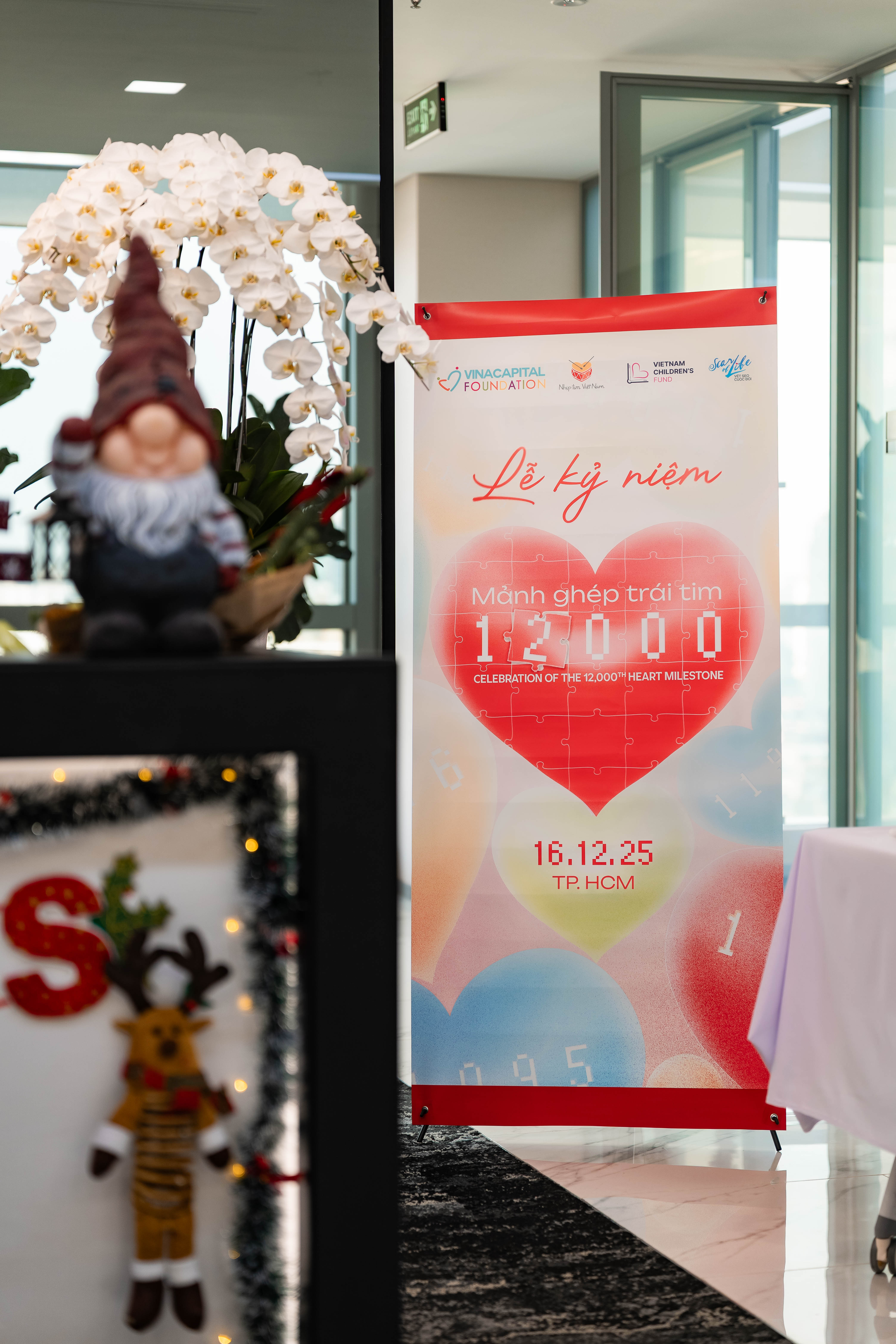Lễ-kỷ-niệm-12000-trái-tim.jpg