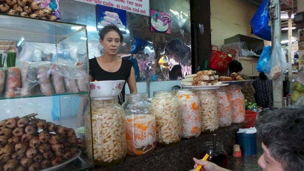 The food at Ba Chieu Market is priced from 15,000 to 50,000 VND