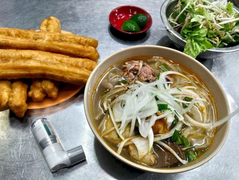 For anyone seeking a traditional bowl of bun bo Hue, this spot delivers a consistently satisfying dish