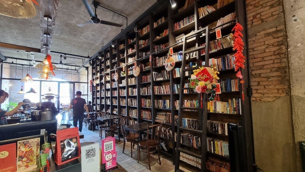 Soft tones, dried flowers, and cozy corners perfect for journaling