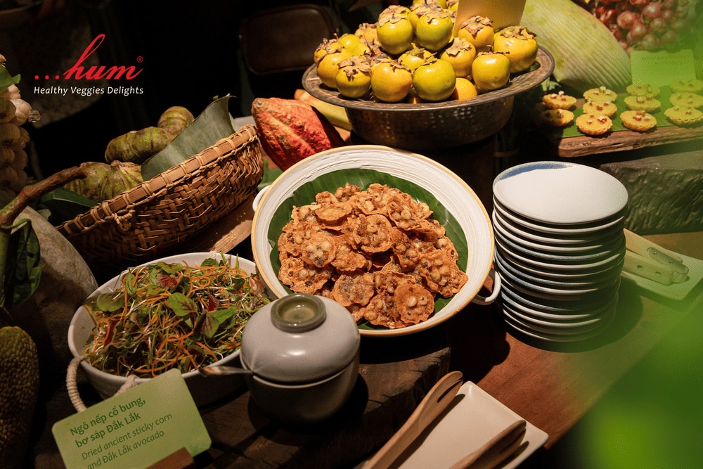 The vegan dishes at Hum are delicately crafted from fresh ingredients, beautifully presented, and infused with a harmonious blend of Vietnamese and Southeast Asian flavors (Source: Hum - Healthy Veggies Delights)