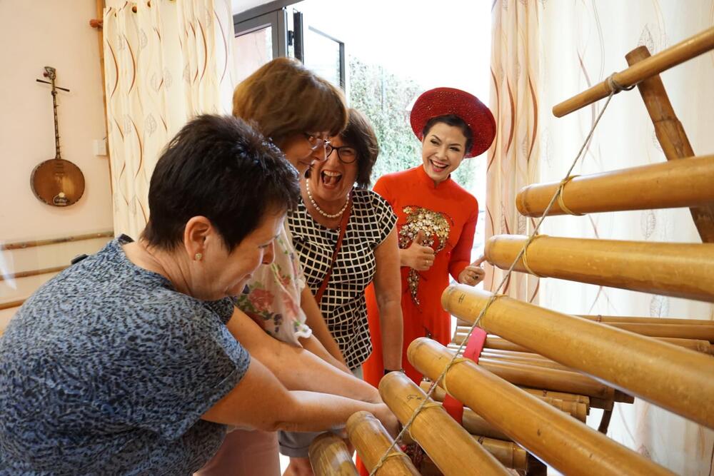 Visitors can enjoy live performances of folk music and classical Vietnamese instruments