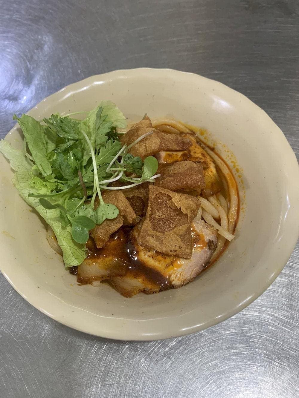 Cao lau Lien is affordable, beloved by locals and tourists