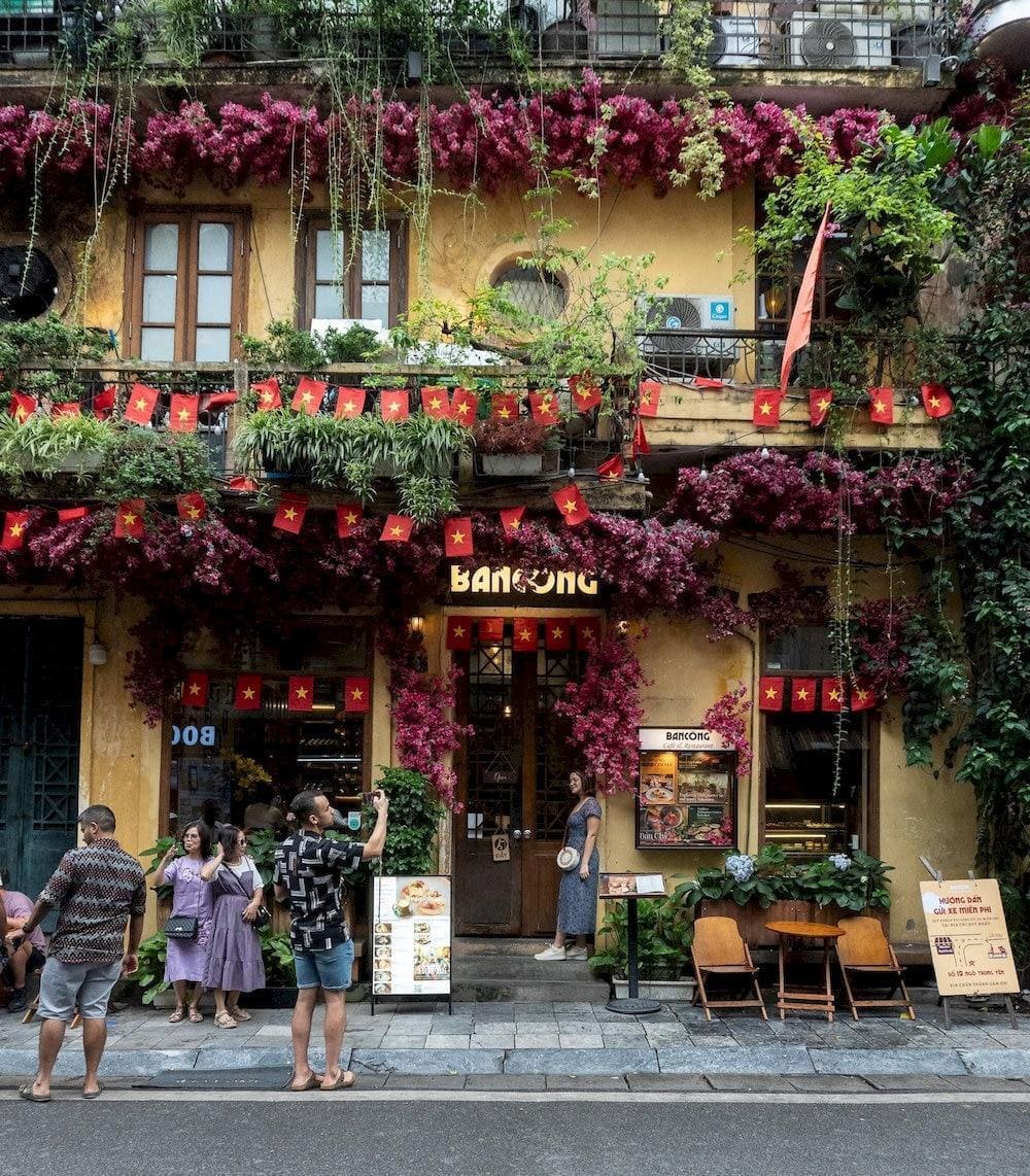 A colonial-style café with a rooftop terrace and one of the city’s best coconut frappes