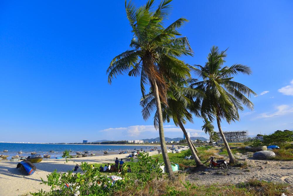 The wild beauty of Nam O beach