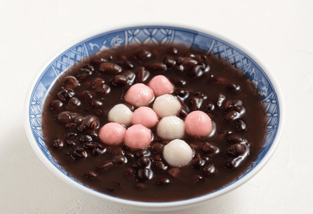 Black bean supports good digestion and enhance body resistance (Source: Canva)