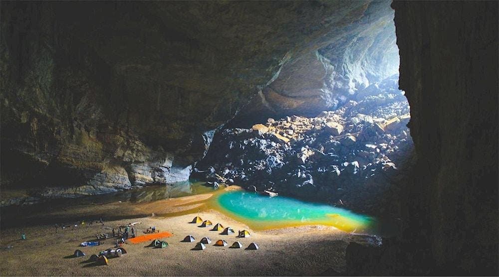 Camping inside En Cave allows adventurers to experience the cave’s vastness and tranquility in a deeply personal way that day trips cannot offer