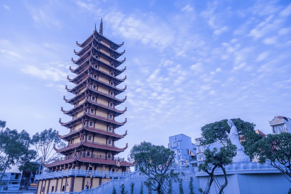 Viet Nam Quoc Tu Pagoda stands out with its 13-story tower