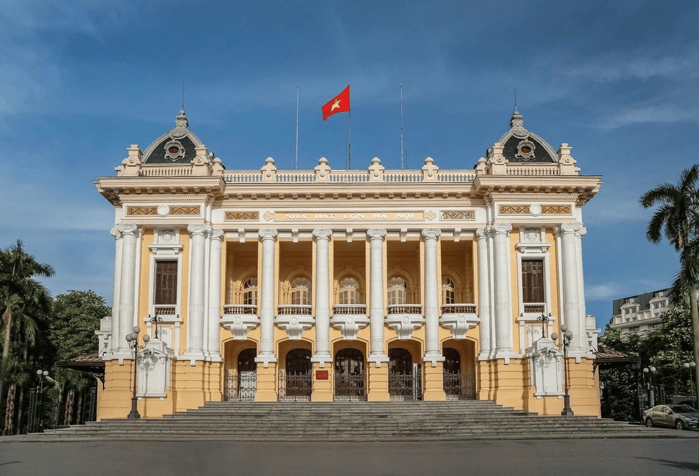 A magnificent symbol of French colonial architecture, the Hanoi Opera House stands in the heart of the city (Source: Nhà Hát Lớn Hà Nội)