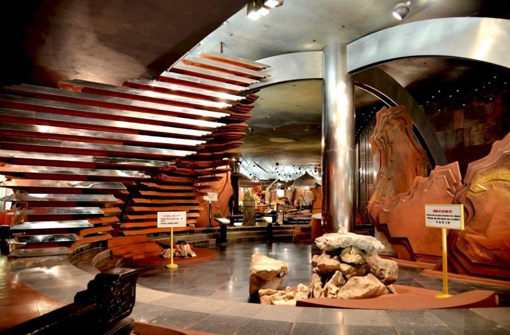 Pac Bo Revolutionary Area is displayed on the 2nd floor