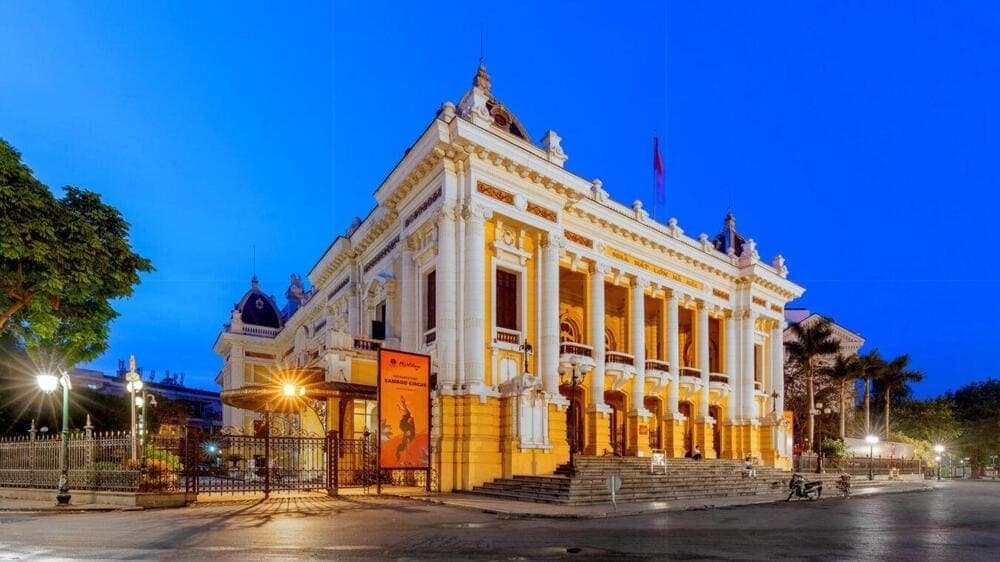 Hanoi Opera House organizes big events and music festivals