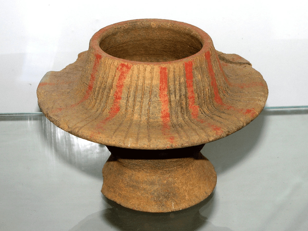 A Sa Huynh lamp on display at the Sa Huynh Culture Museum in Hoi An (Source: Di Sản Hội An)