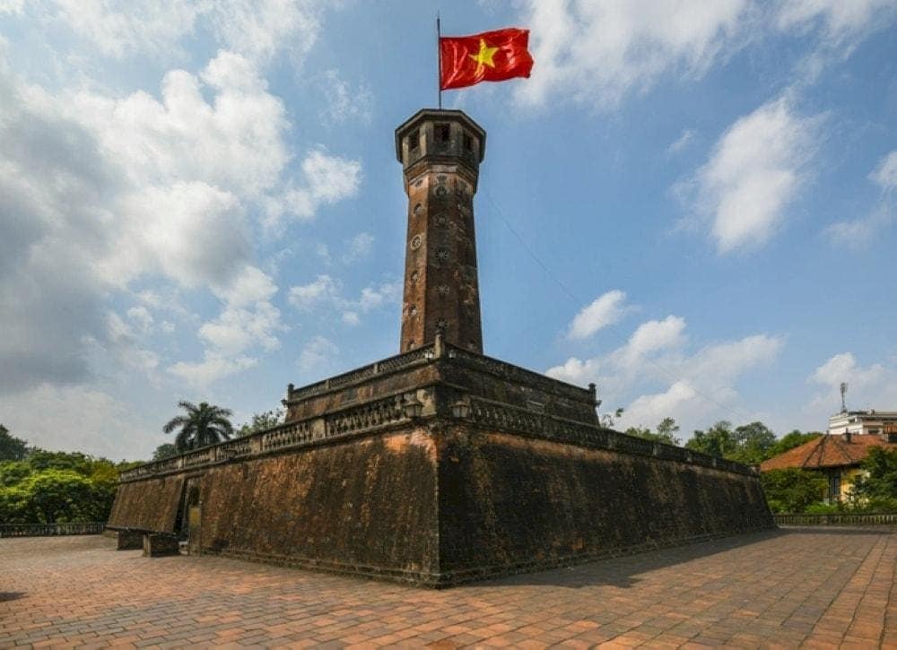 Hanoi Flag Tower still stands proud after 200 years