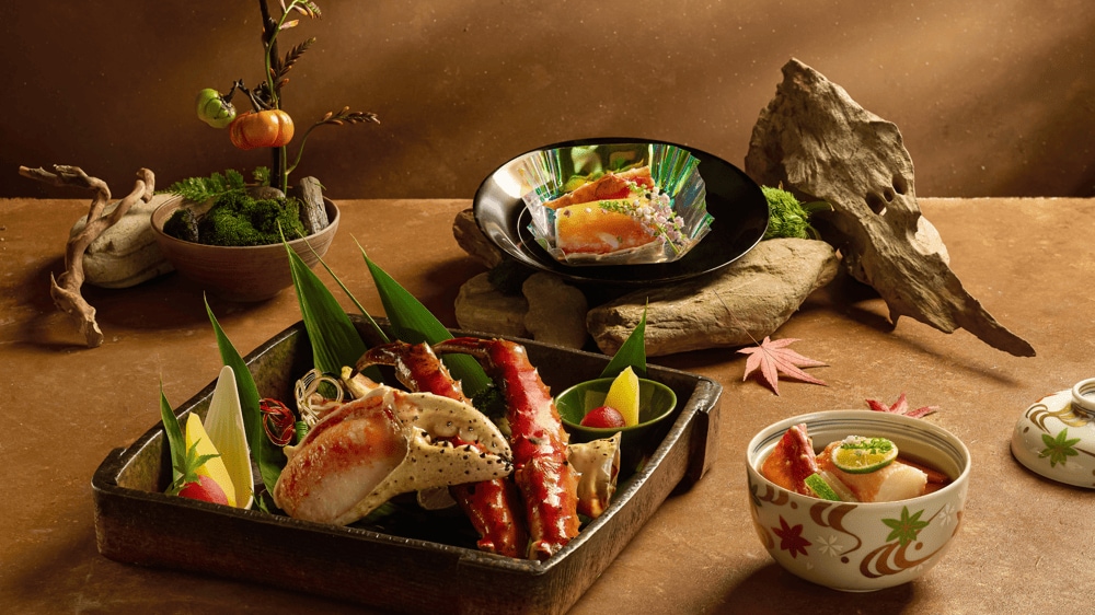 Hatoyama stands out as one of Hanoi's most refined Japanese restaurants, serving a diverse menu with dishes made from fresh ingredients (Source: hatoyama.vn)