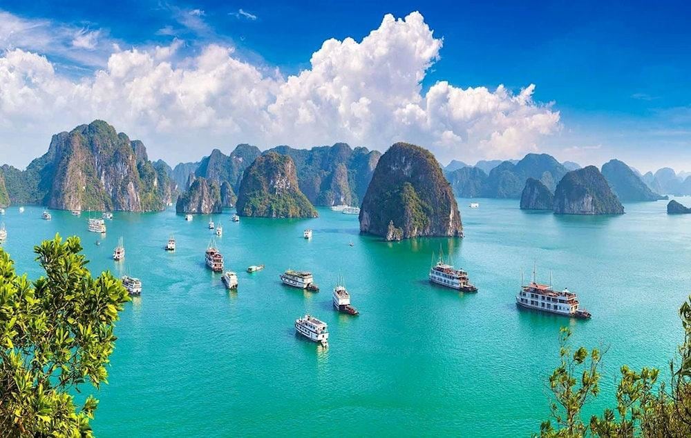 Halong Bay is a destination that welcomes millions of tourists each year