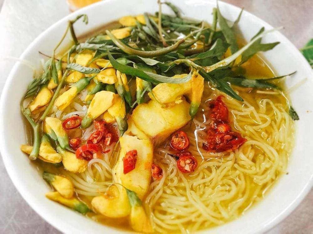 Bun ca is typically served with lime wedges, chili, and fish sauce, allowing you to adjust the taste to your preference