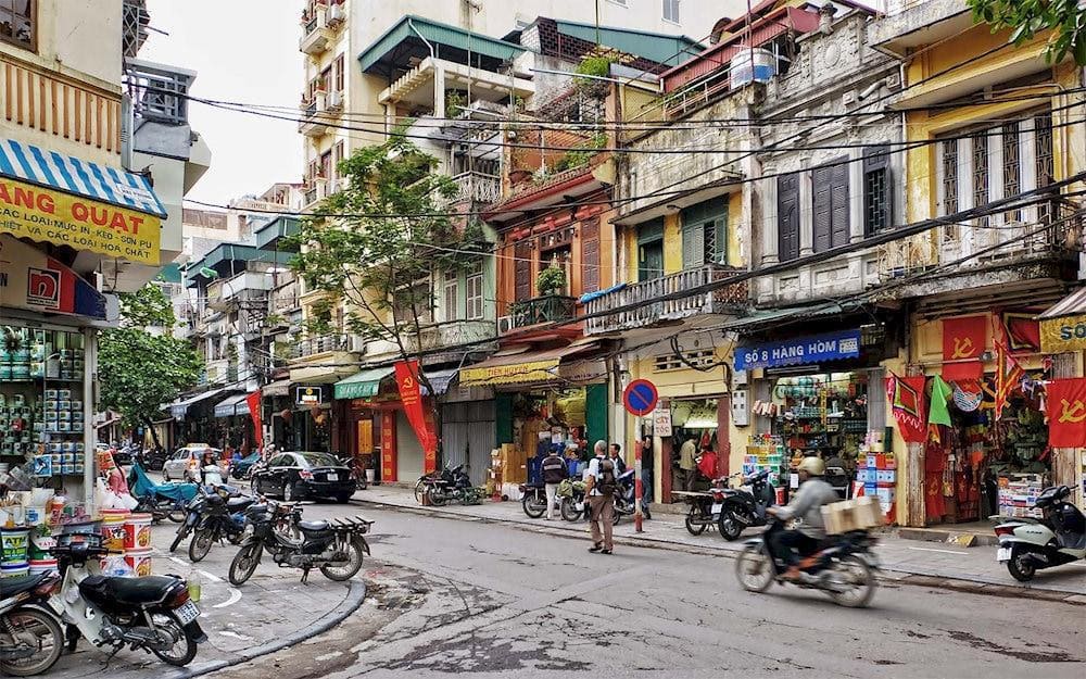 Hanoi’s Old Quarter is a dynamic district filled with entertainment options, where history, culture, and modernity intersect