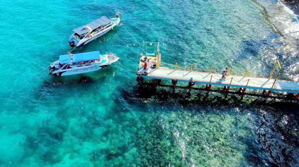 Small boats connect nearby islets, offering scenic and flexible transport