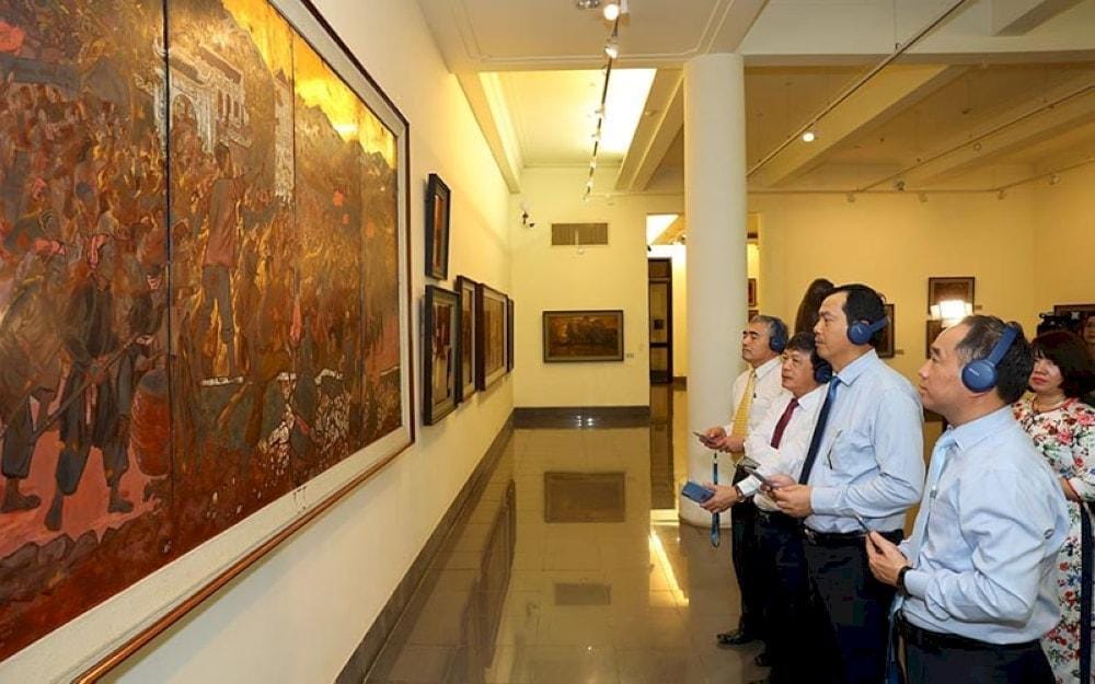 ​The Vietnam National Fine Arts Museum regularly updates its exhibitions to showcase both traditional and contemporary Vietnamese art
