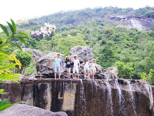 The picturesque scenery at Hoa Lan Stream