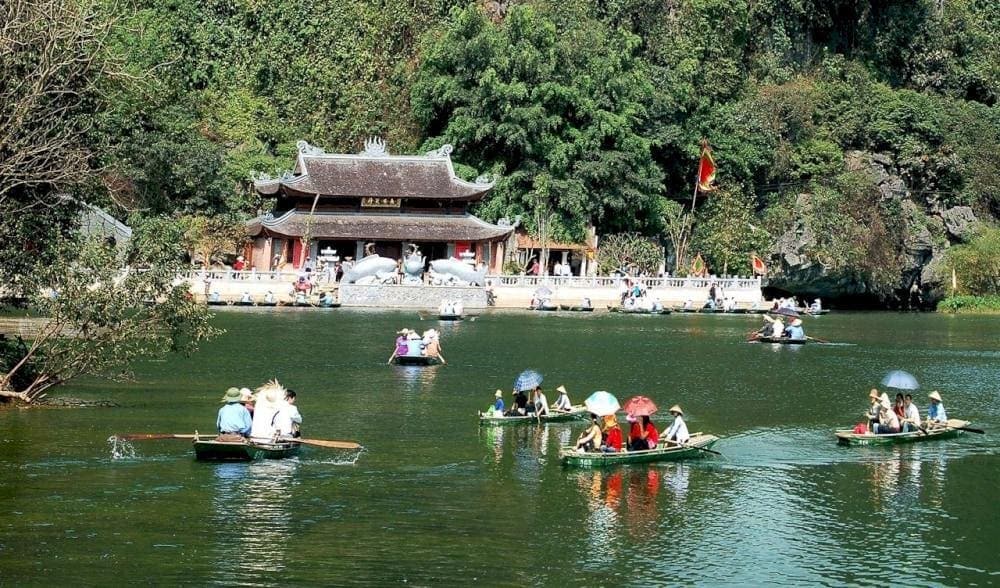 For a smoother experience, visitors can consider booking a full-day tour