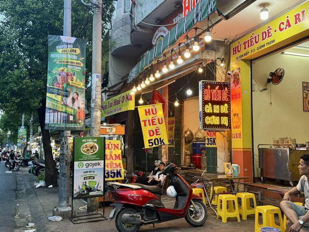 Van Kiep must be a contender for the city's most densely packed street food street