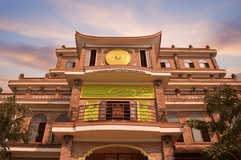 This institution offers visitors an in-depth exploration of the island’s traditions, ecology, and evolving identity