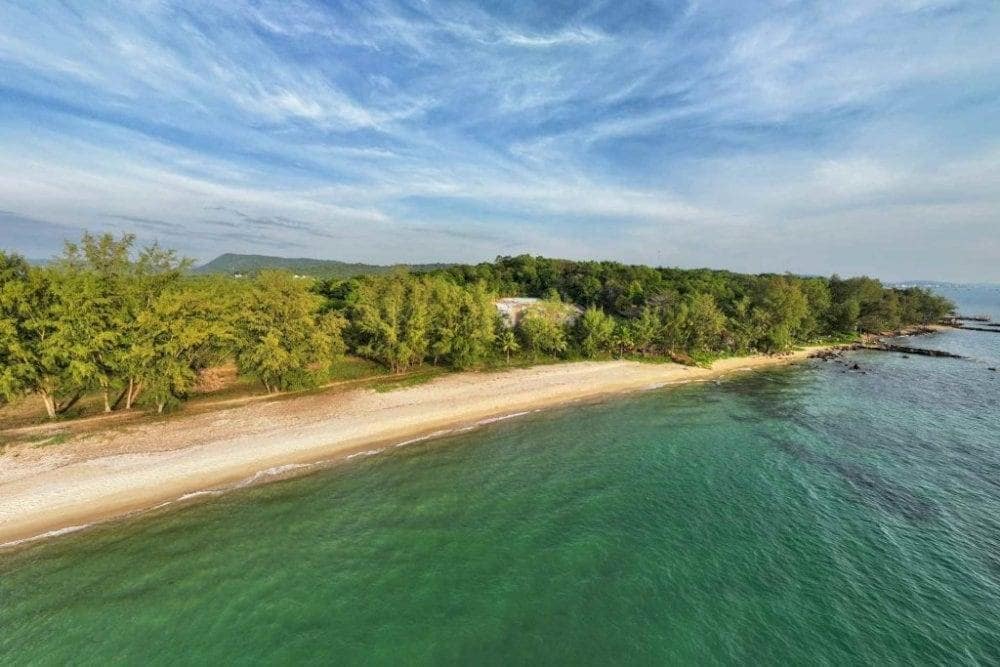 Ong Lang Beach offers a perfect blend of nature, relaxation, and local charm, making it an ideal destination for anyone seeking tranquility and natural beauty