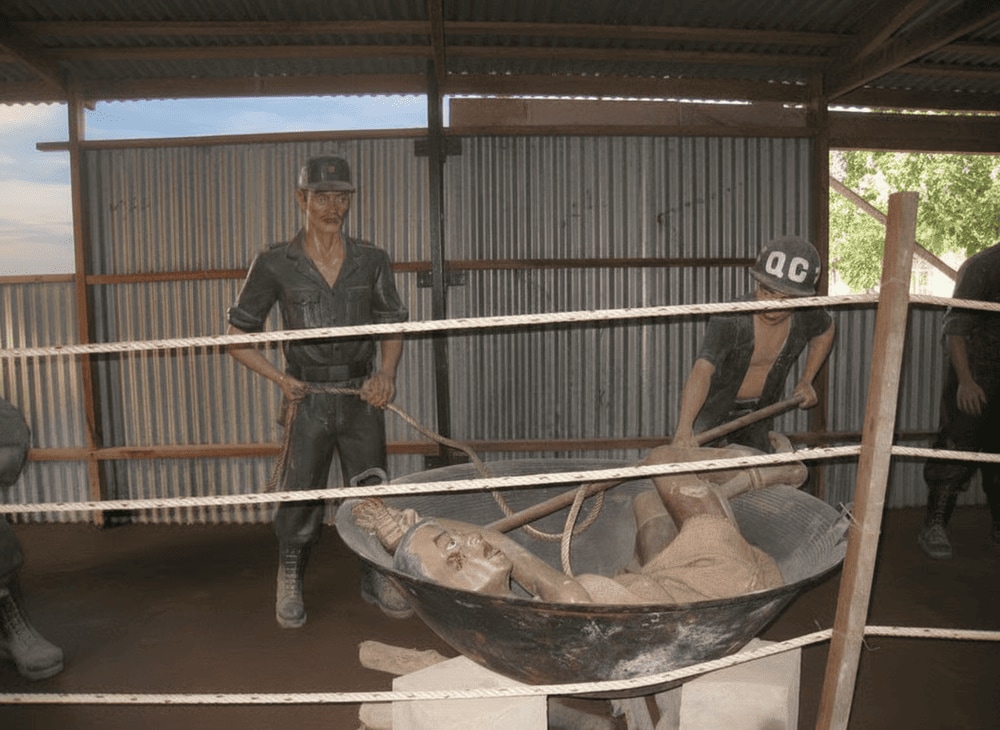 The wax figures vividly capture the facial expressions, body language, and emotions of prisoners enduring brutal torture