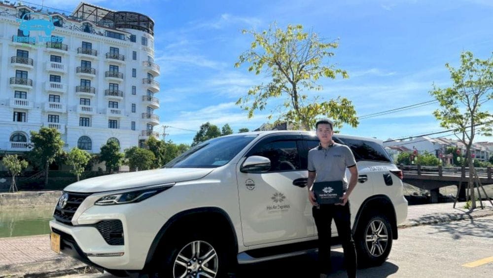 This mode of transport is best for families, groups, or travelers looking for a comfortable and stress-free journey