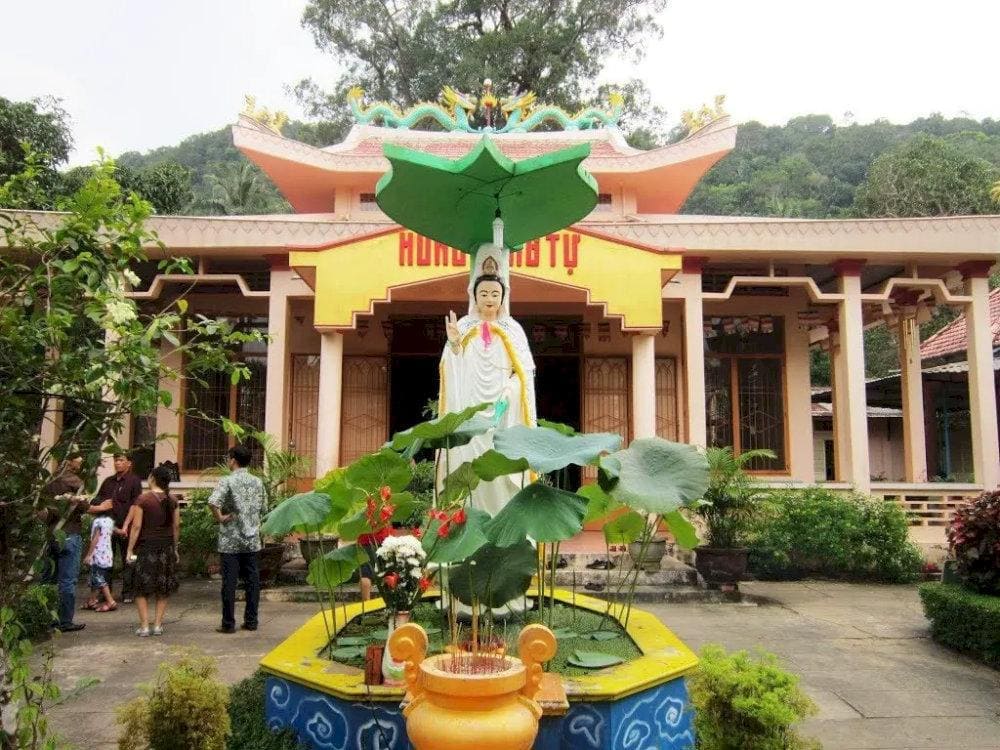 The statue of Avalokiteshvara Bodhisattva is placed right in front of the Main Hall