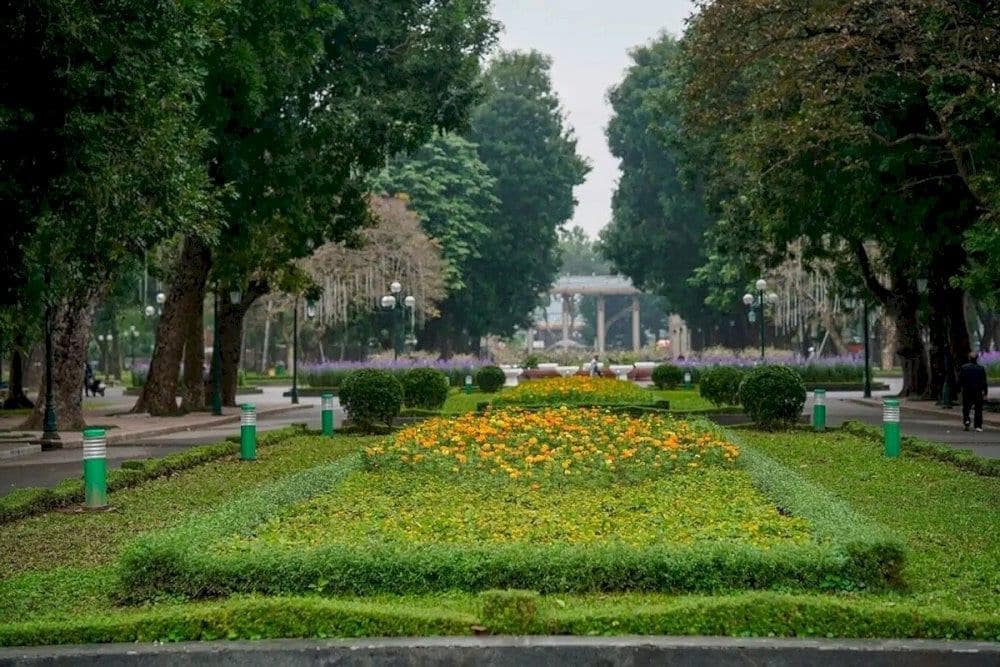 Thong Nhat Park - located near Hanoi city center