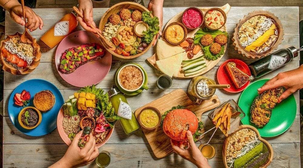 A modern vegan concept store and restaurant, IVEGAN SUPERSHOP is a one-stop destination for clean eating and sustainable living