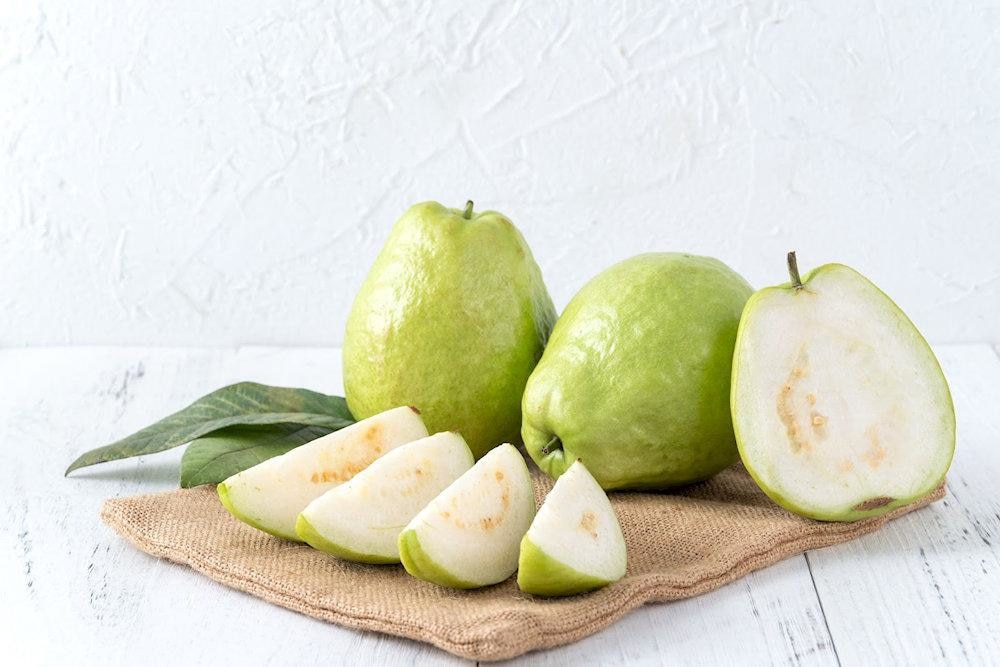Guava can be eaten ripe or unripe