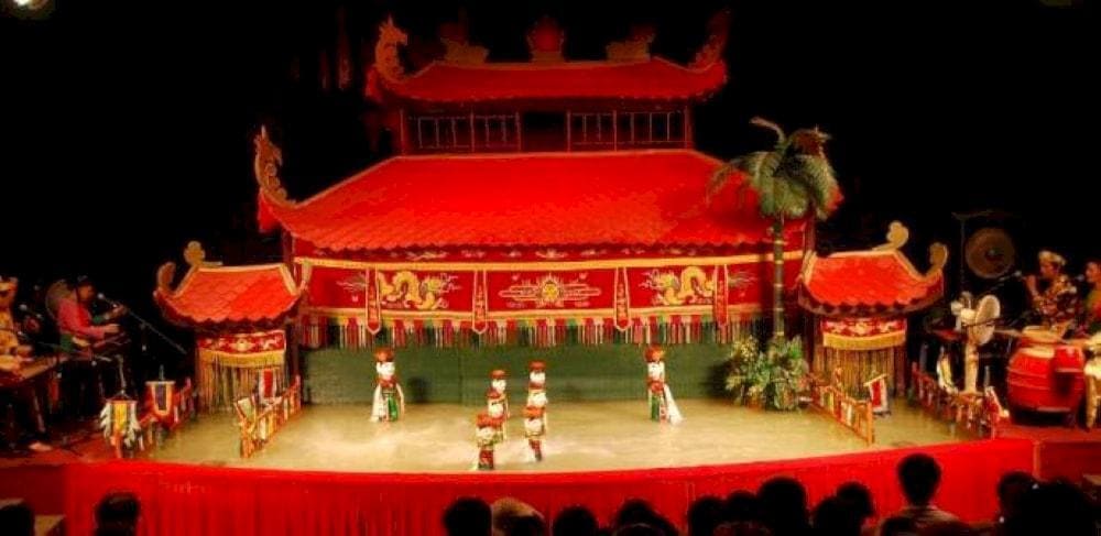 The show often evokes a range of emotions, from laughter to awe and nostalgia