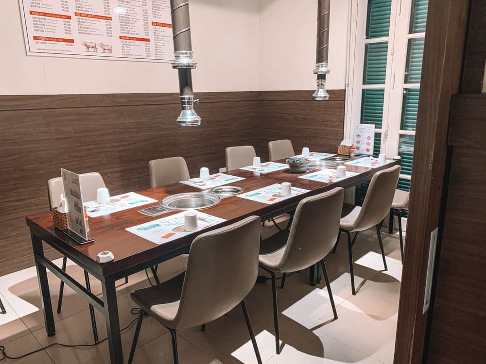 Chosim sở hữu không gian sang trọng, riêng tư trên con phố sầm uất (Nguồn: Chosim Mỹ Đình)