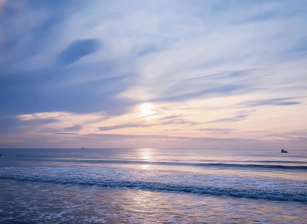 Bình minh trên biển Hải Tiến - Thanh Hóa