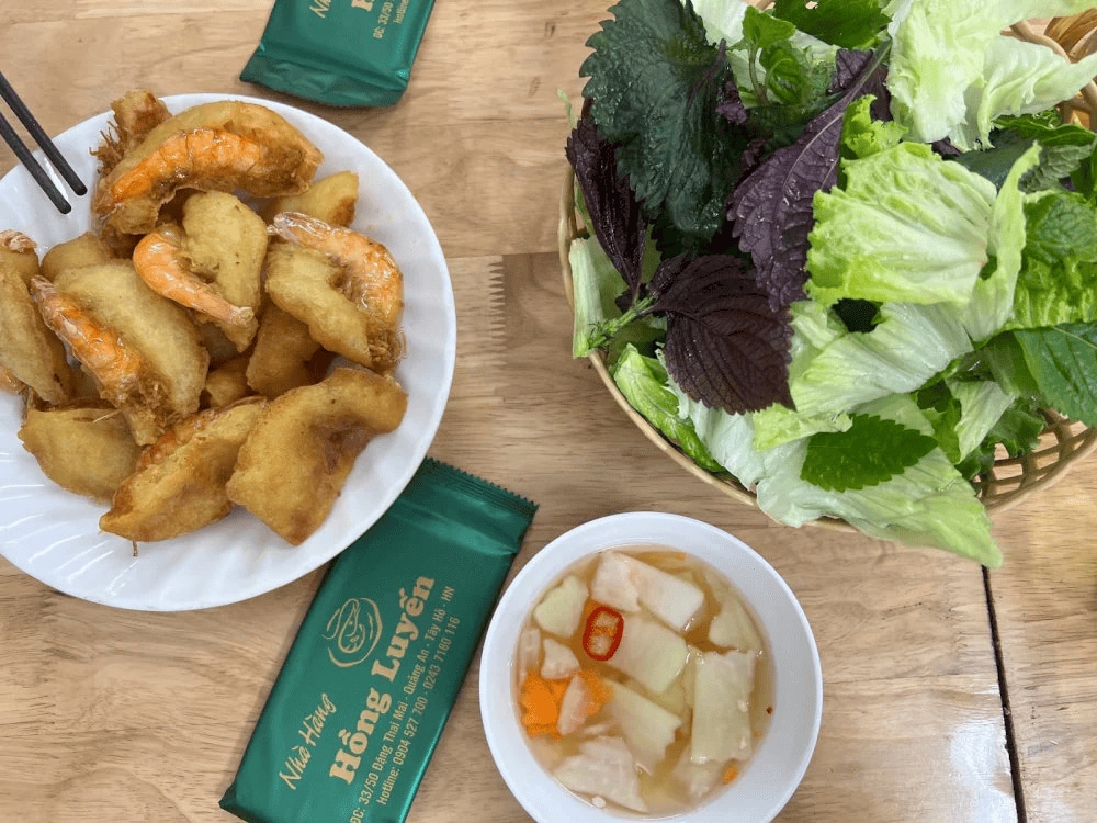 Bánh tôm Hồng Luyến Phủ Tây Hồ