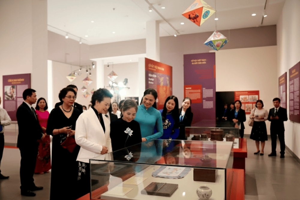 Bảo tàng Phụ nữ Việt Nam là nơi thường xuyên được Phu nhân các lãnh đạo cấp cao thăm quan khi đến thăm Việt Nam