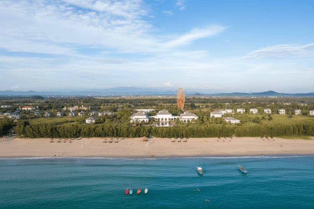 Biển Cửa Sót không chỉ là nơi nghỉ dưỡng mà còn là điểm kết nối văn hóa, lịch sử và đời sống ngư dân bản địa