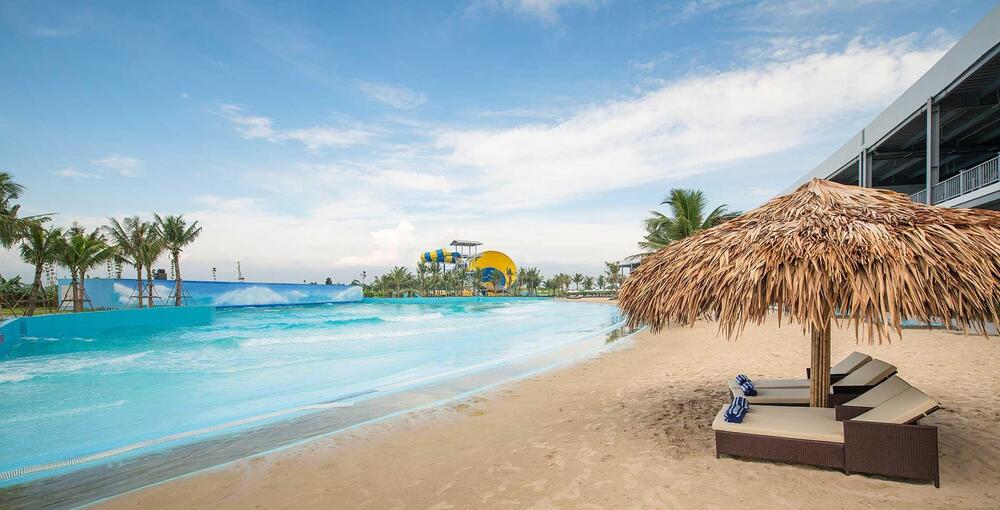 Tại đây có khu nghỉ dưỡng với phòng view biển, mang đến bạn nhiều trải nghiệm khó quên