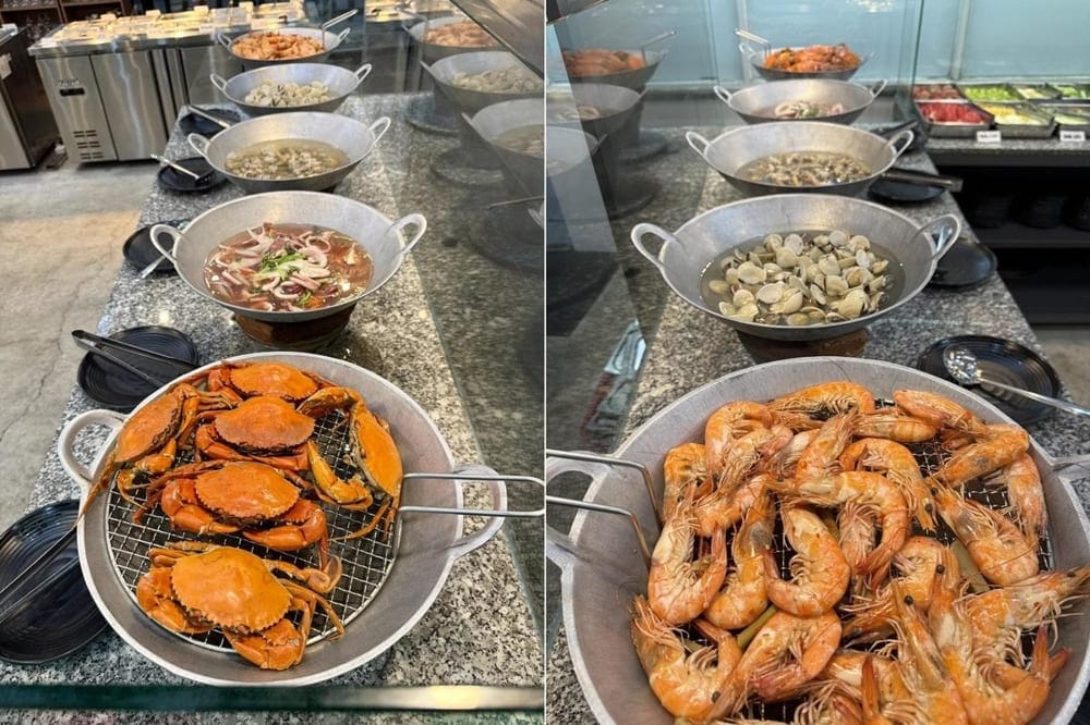 Quầy buffet tại quán có hải sản chế biến sẵn và tươi sống có thể nướng hoặc thả lầu tại bàn (Nguồn: Cung Đình BBQ Buffet - Bò Mỹ Thượng Hạng)