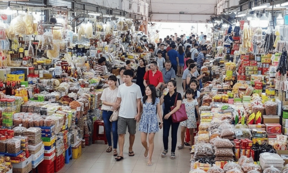Chợ Cồn được hình thành từ những năm 1940 ở một cồn cát cao giữa lòng Đà Nẵng