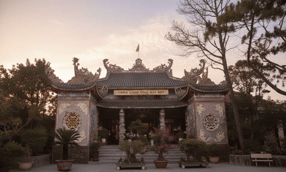 Chùa nổi bật với kiến trúc được kết hợp hài hòa giữa truyền thống và tinh thần Phật giáo Bắc Tông