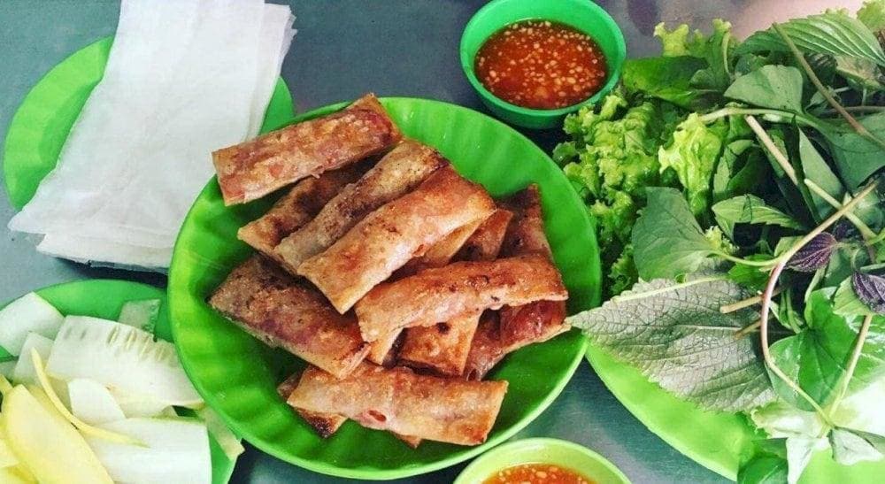 Chả lụi Biên Hòa nướng than hoa thơm ngọt hấp dẫn